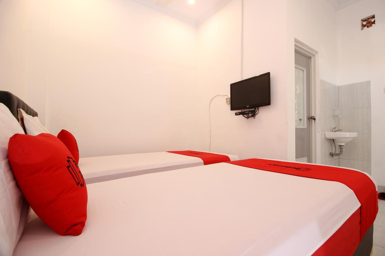 Reddoorz Plus @ Prawirotaman 3 Yogyakarta Exterior foto